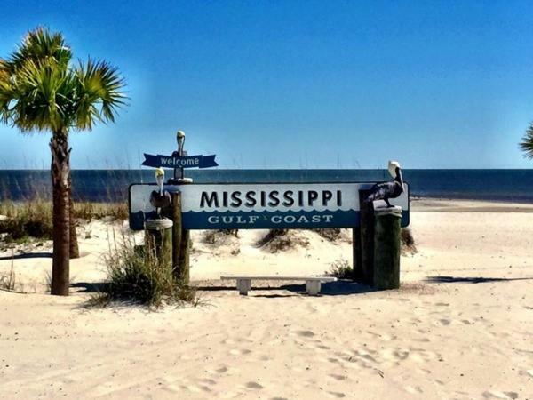 Walk To Beach & Casino! Gulfport Exteriör bild